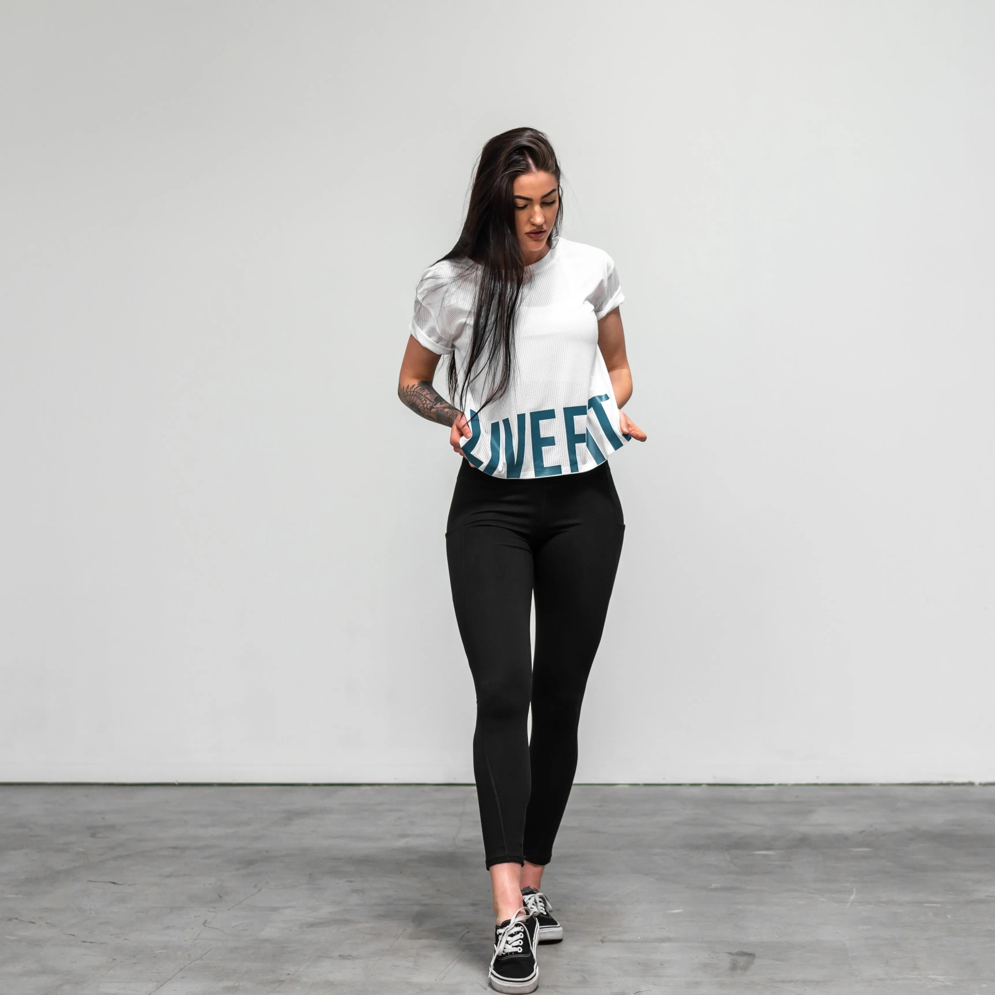 Ladies Mesh Crop Tees - White/Turquoise