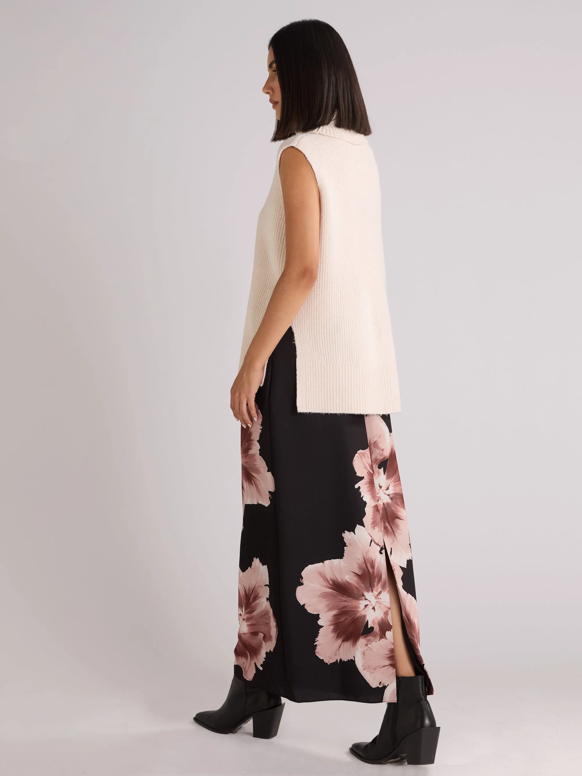 Petite Mono Floral Placement Print Skirt